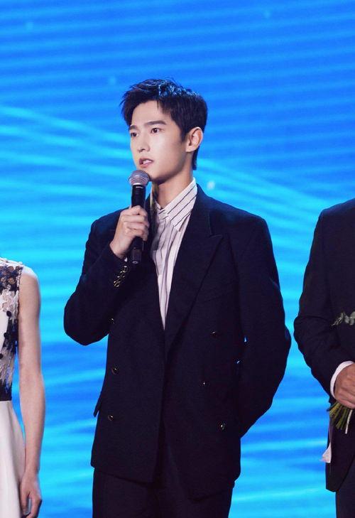 娱乐小杰爆料杨洋是哪一期,杨洋惊喜亮相哪一期？